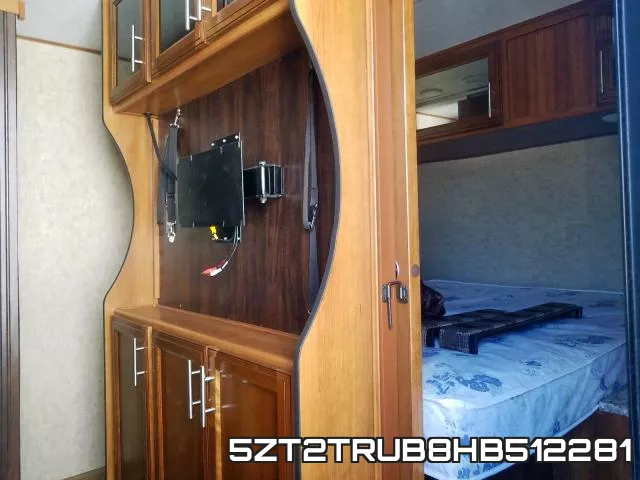 5ZT2TRUB8HB512281 фото 6