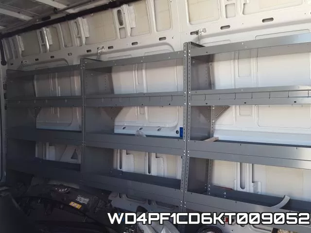 WD4PF1CD6KT009052 фото 7