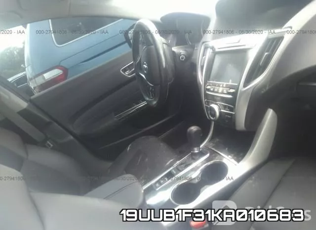 19UUB1F31KA010683 фото 6