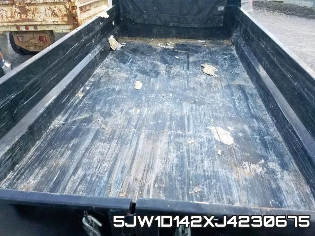 5JW1D142XJ4230675 фото 8