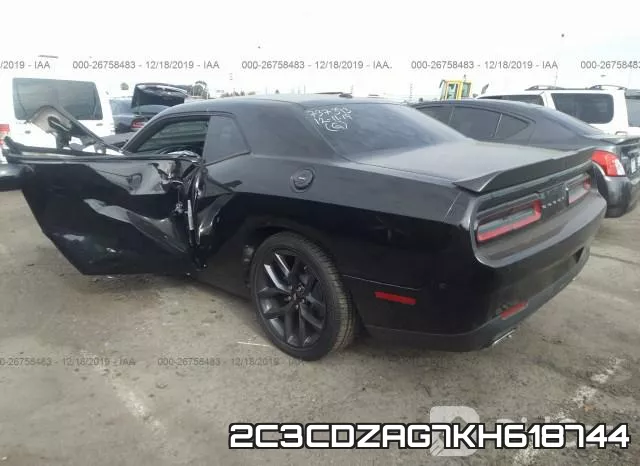 2C3CDZAG7KH618744 фото 4
