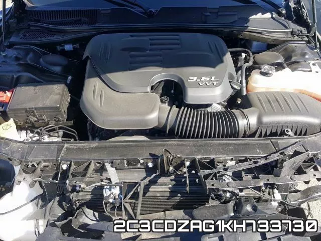 2C3CDZAG1KH733730 фото 8