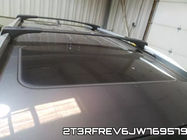 2T3RFREV6JW769579 фото 9