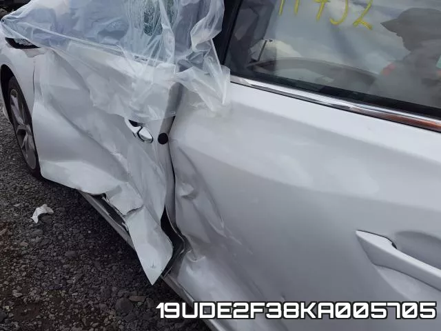 19UDE2F38KA005705 фото 10