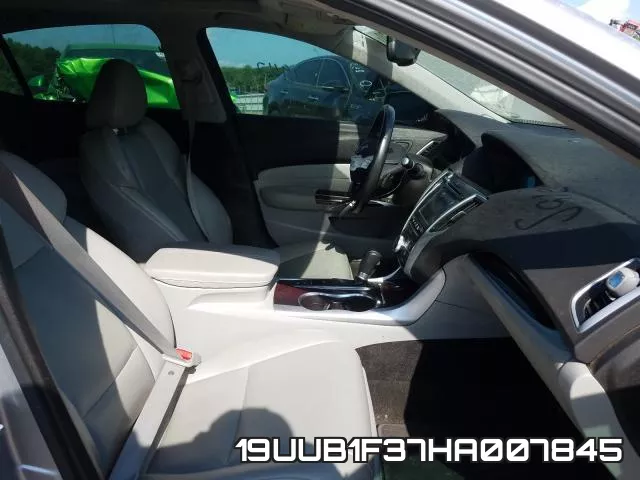 19UUB1F37HA007845 фото 6