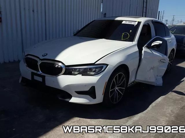 WBA5R1C58KAJ99026 фото 3