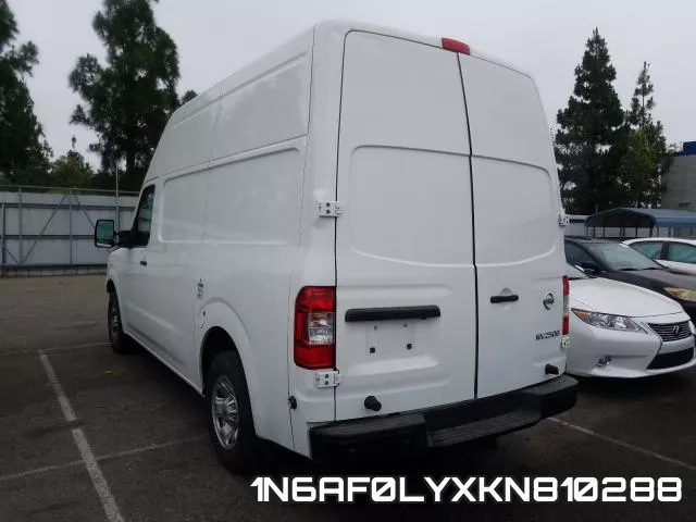 1N6AF0LYXKN810288 фото 4