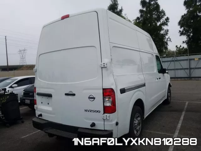1N6AF0LYXKN810288 фото 5
