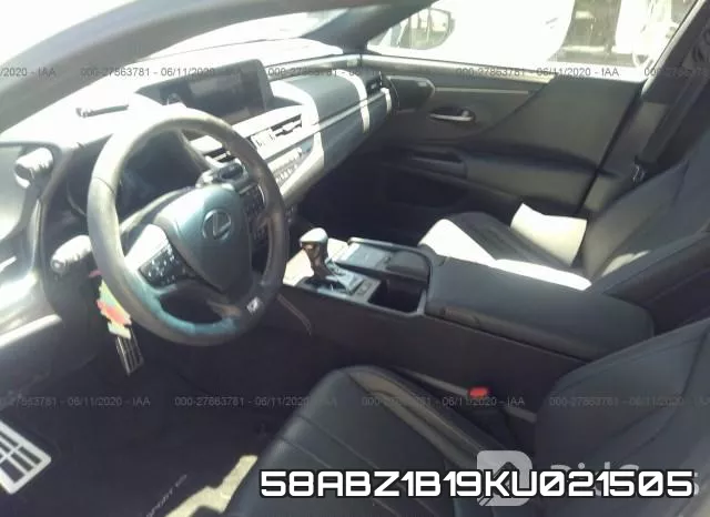 58ABZ1B19KU021505 фото 6