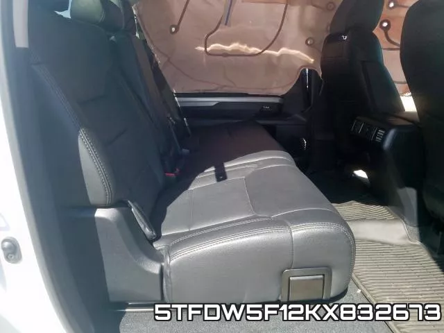 5TFDW5F12KX832673 фото 7