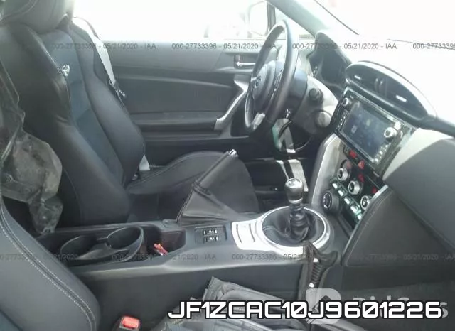 JF1ZCAC10J9601226 фото 8