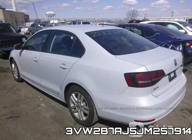 3VW2B7AJ5JM257914 фото 4
