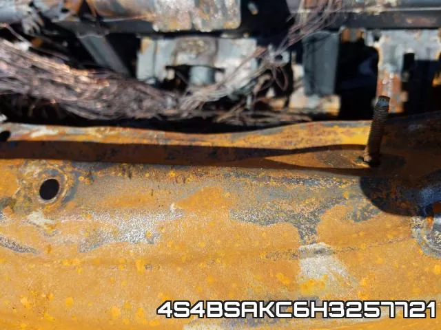 4S4BSAKC6H3257721 фото 2