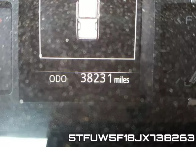 5TFUW5F18JX738263 фото 9