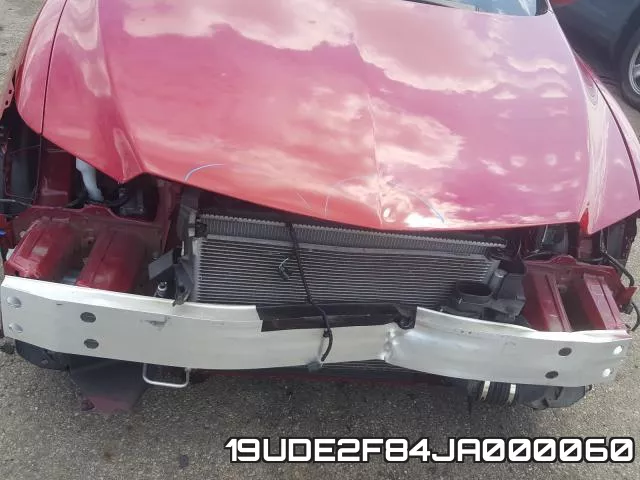 19UDE2F84JA000060 фото 10