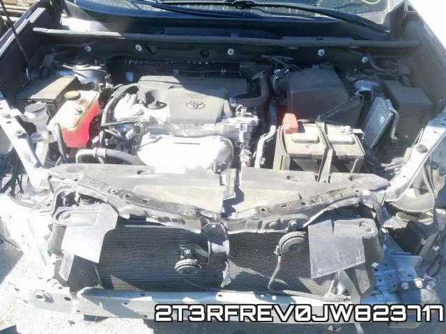2T3RFREV0JW823717 фото 8