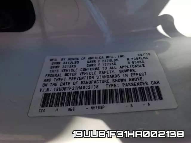 19UUB1F31HA002138 фото 2