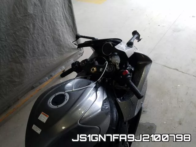 JS1GN7FA9J2100798 фото 6