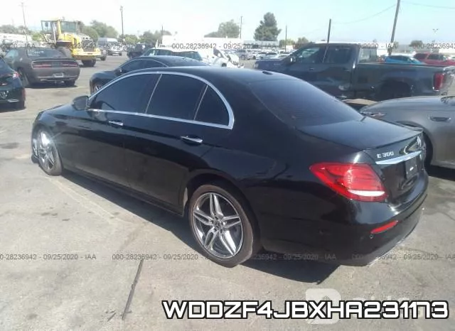 WDDZF4JBXHA231173 фото 4