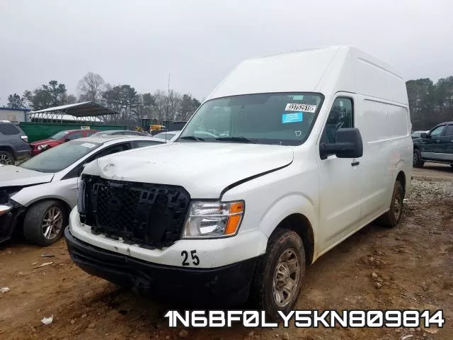 1N6BF0LY5KN809814 фото 3