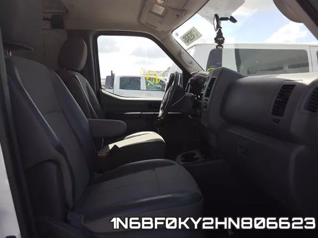 1N6BF0KY2HN806623 фото 6