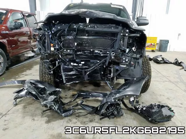 3C6UR5FL2KG682195 фото 10
