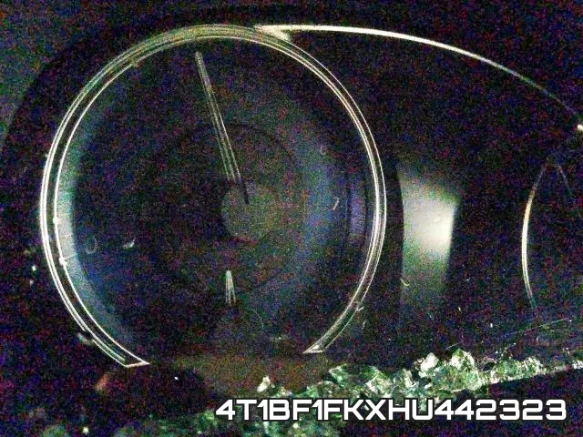 4T1BF1FKXHU442323 фото 9