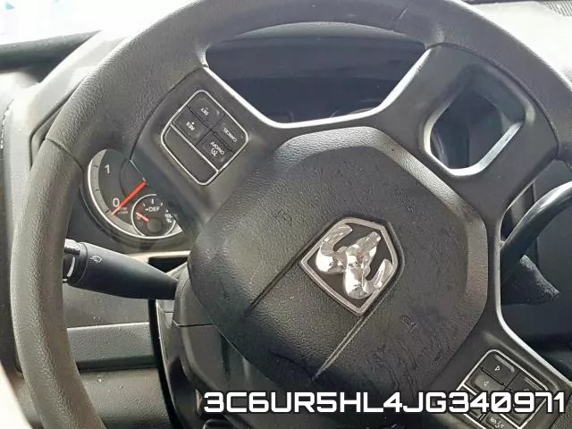 3C6UR5HL4JG340971 фото 9