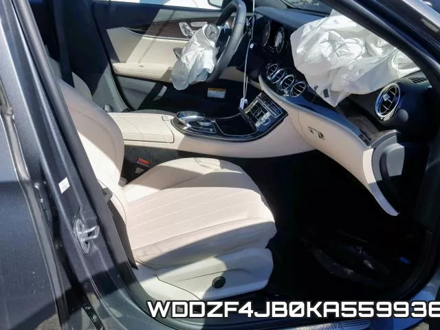 WDDZF4JB0KA559936 фото 6