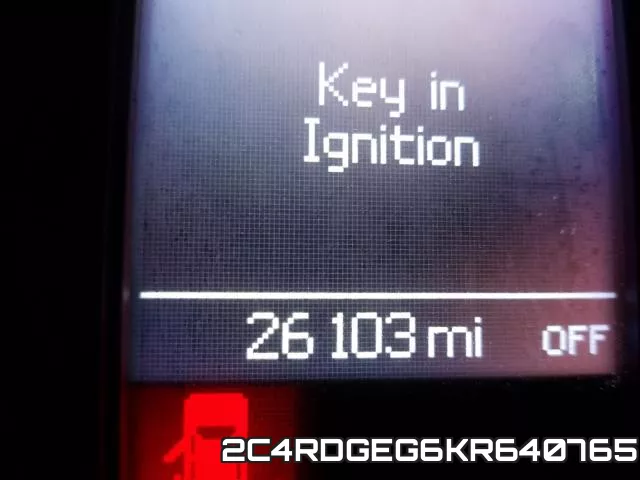 2C4RDGEG6KR640765 фото 9