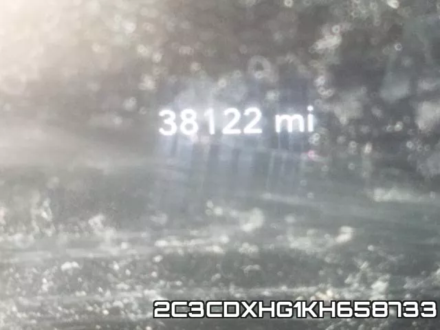 2C3CDXHG1KH658733 фото 9