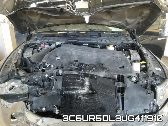 3C6UR5DL3JG411910 фото 8