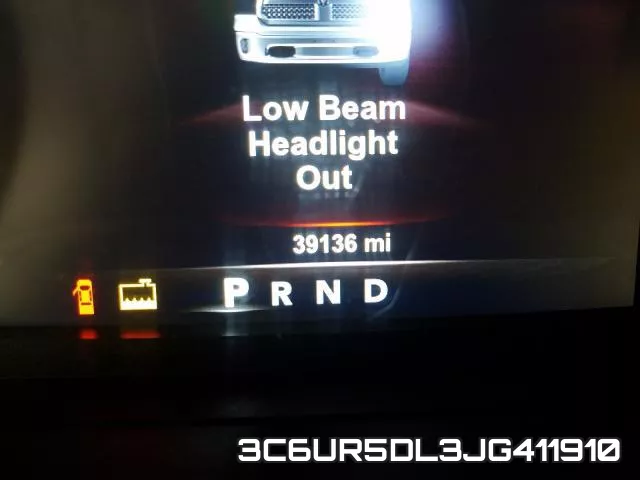 3C6UR5DL3JG411910 фото 9