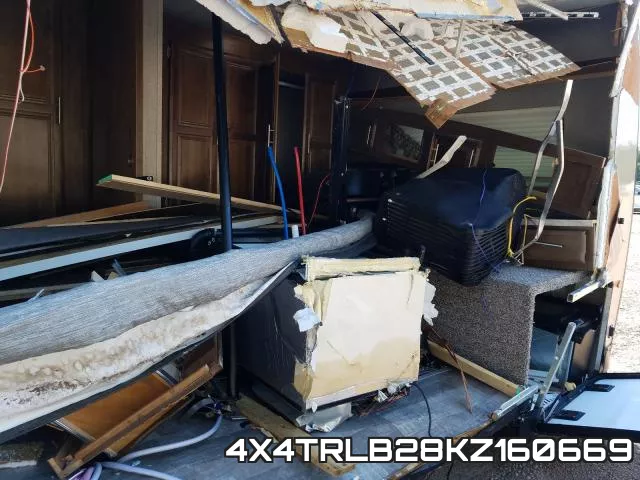4X4TRLB28KZ160669 фото 6