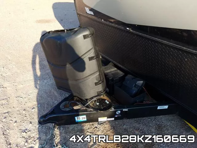 4X4TRLB28KZ160669 фото 8