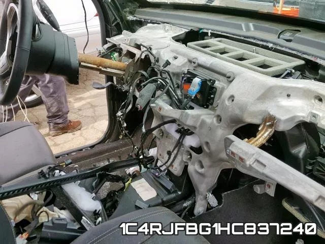 1C4RJFBG1HC837240 фото 10