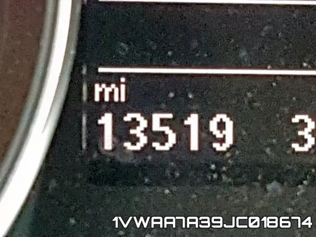 1VWAA7A39JC018674 фото 9