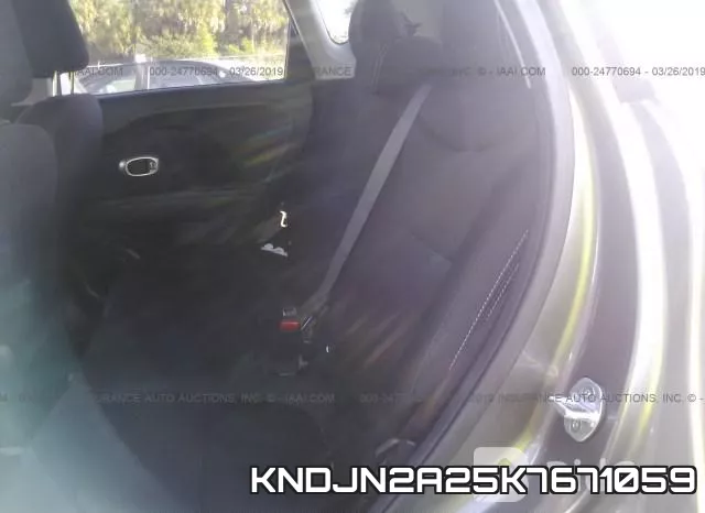 KNDJN2A25K7671059 фото 9