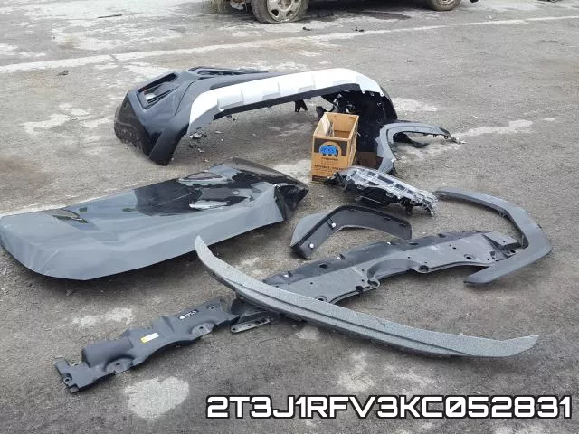 2T3J1RFV3KC052831 фото 10