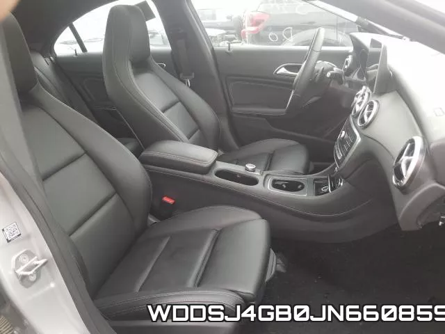 WDDSJ4GB0JN660859 фото 6