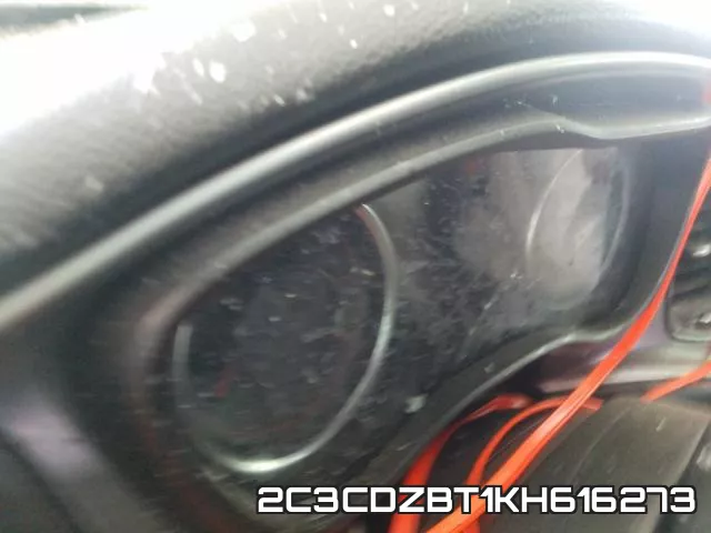 2C3CDZBT1KH616273 фото 9