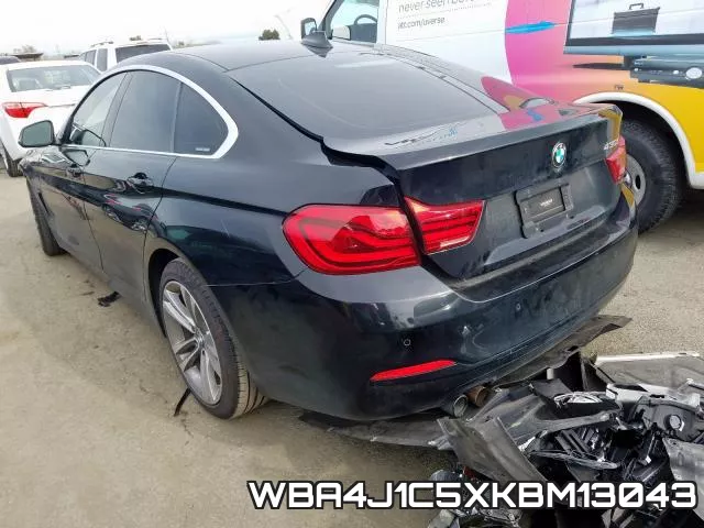 WBA4J1C5XKBM13043 фото 4