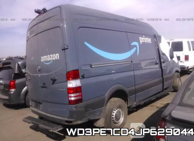 WD3PE7CD4JP629044 фото 5