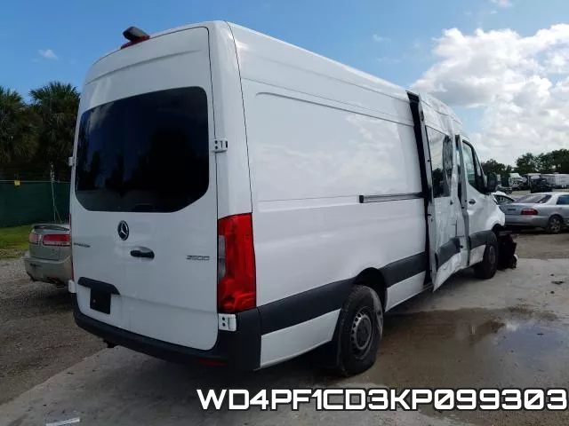 WD4PF1CD3KP099303 фото 4