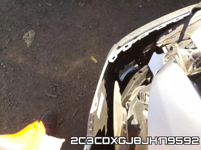 2C3CDXGJ8JH179592 фото 9