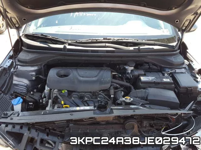 3KPC24A38JE029472 фото 8