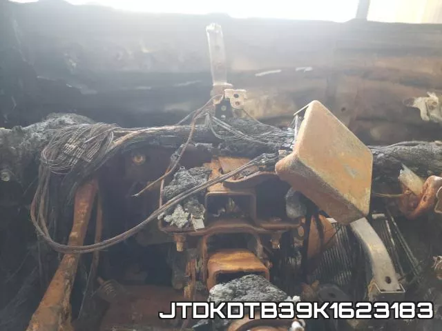 JTDKDTB39K1623183 фото 9