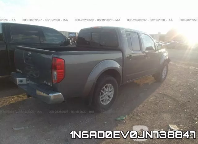1N6AD0EV0JN738847 фото 5