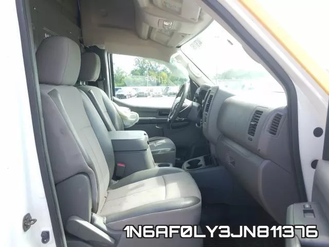 1N6AF0LY3JN811376 фото 6