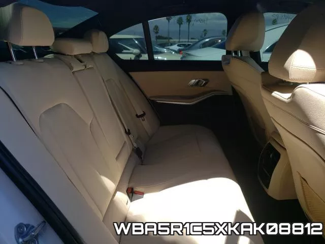WBA5R1C5XKAK08812 фото 7